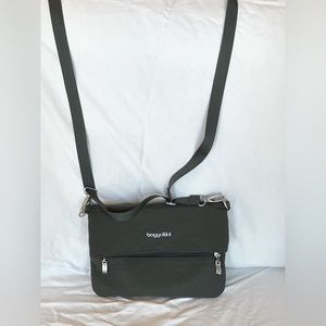 Gray Baggilini 5 pocket crossbody